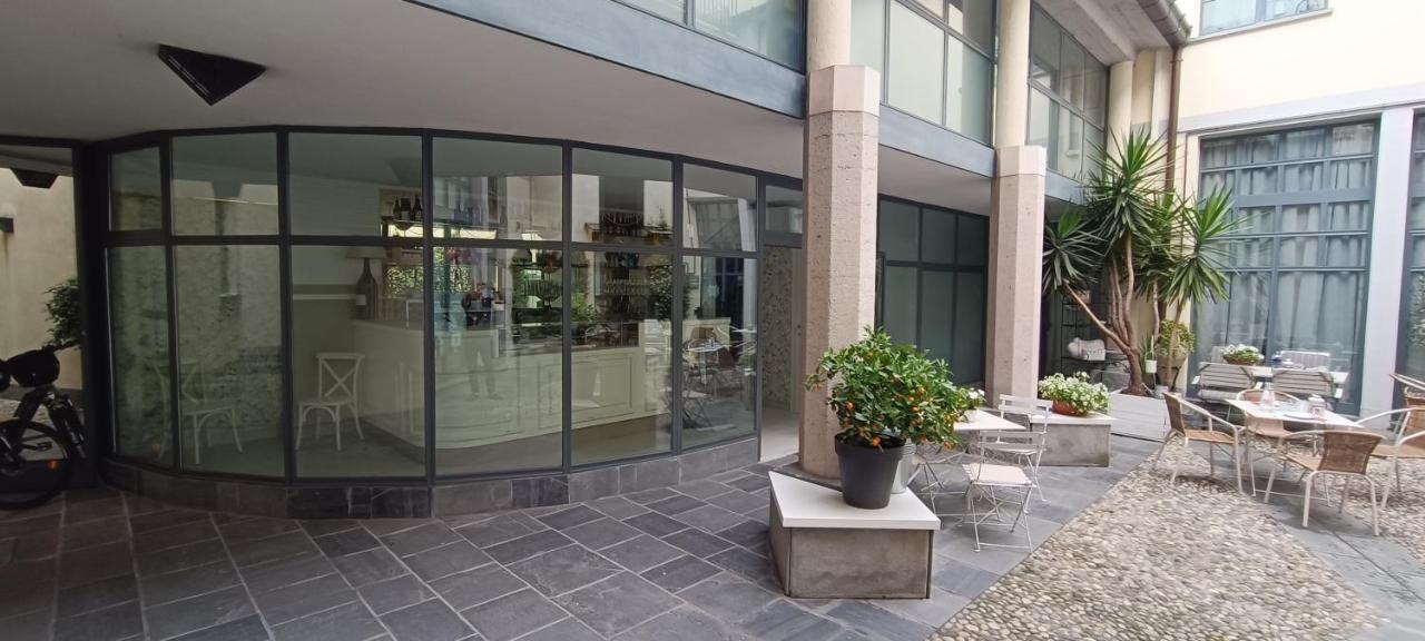 コモ Carducci Bed & Breakfast エクステリア 写真