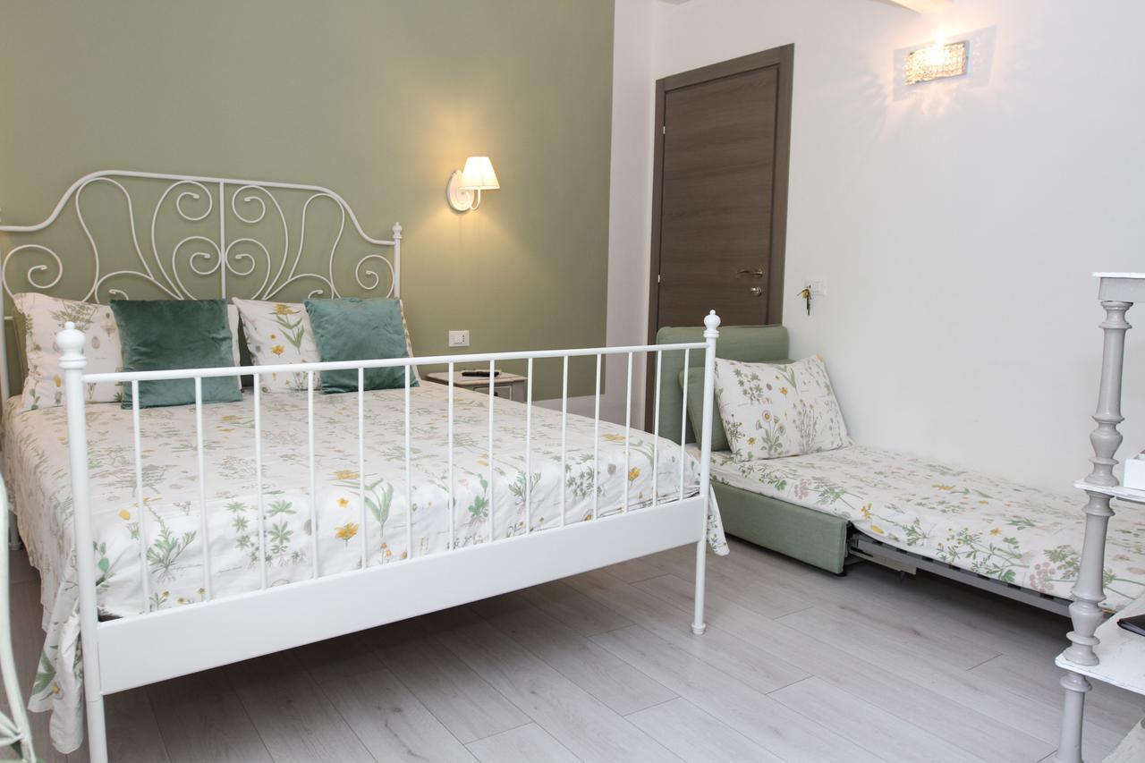 コモ Carducci Bed & Breakfast エクステリア 写真